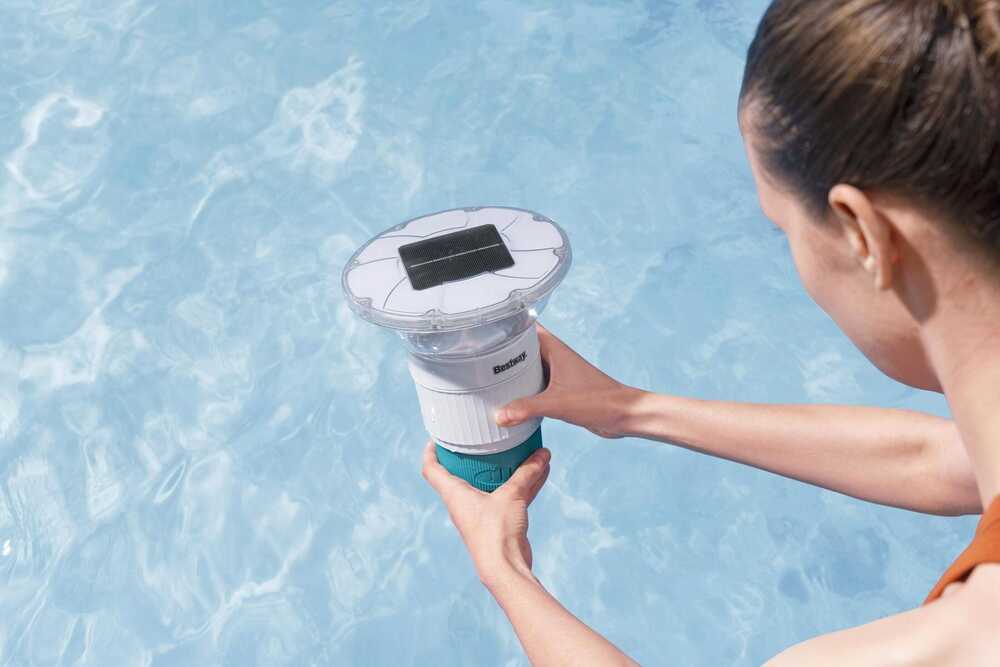 Bestway SolarGlow dávkovací plovák s LED osvětlením