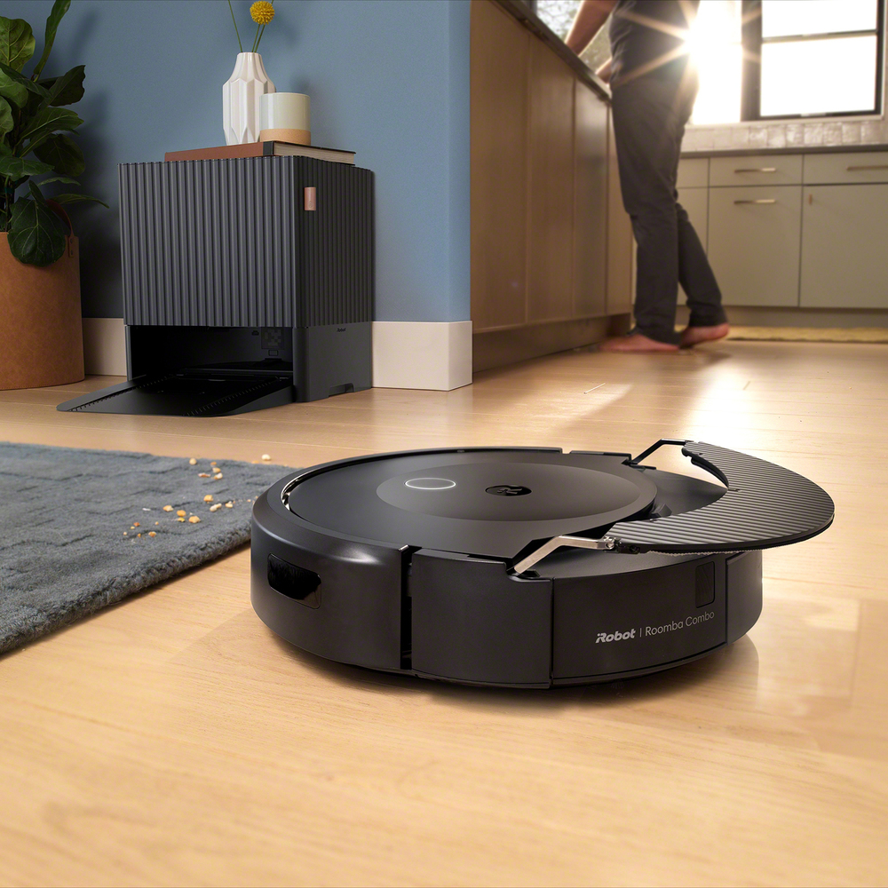 iRobot Roomba Combo S10 Max má jedinečný vysouvací mop