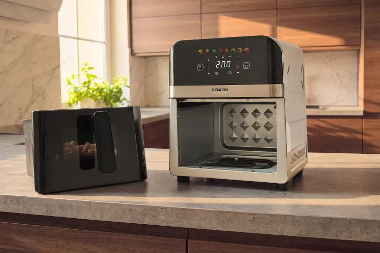 Konstrukce z nerezové oceli – SENCOR SFR 6800SS INOX