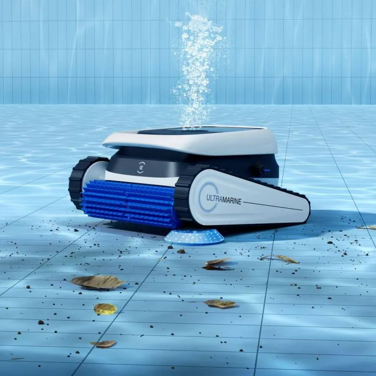 Zvládne překážky o výšce až 5,5 cm - ECOVACS ULTRAMARINE P1